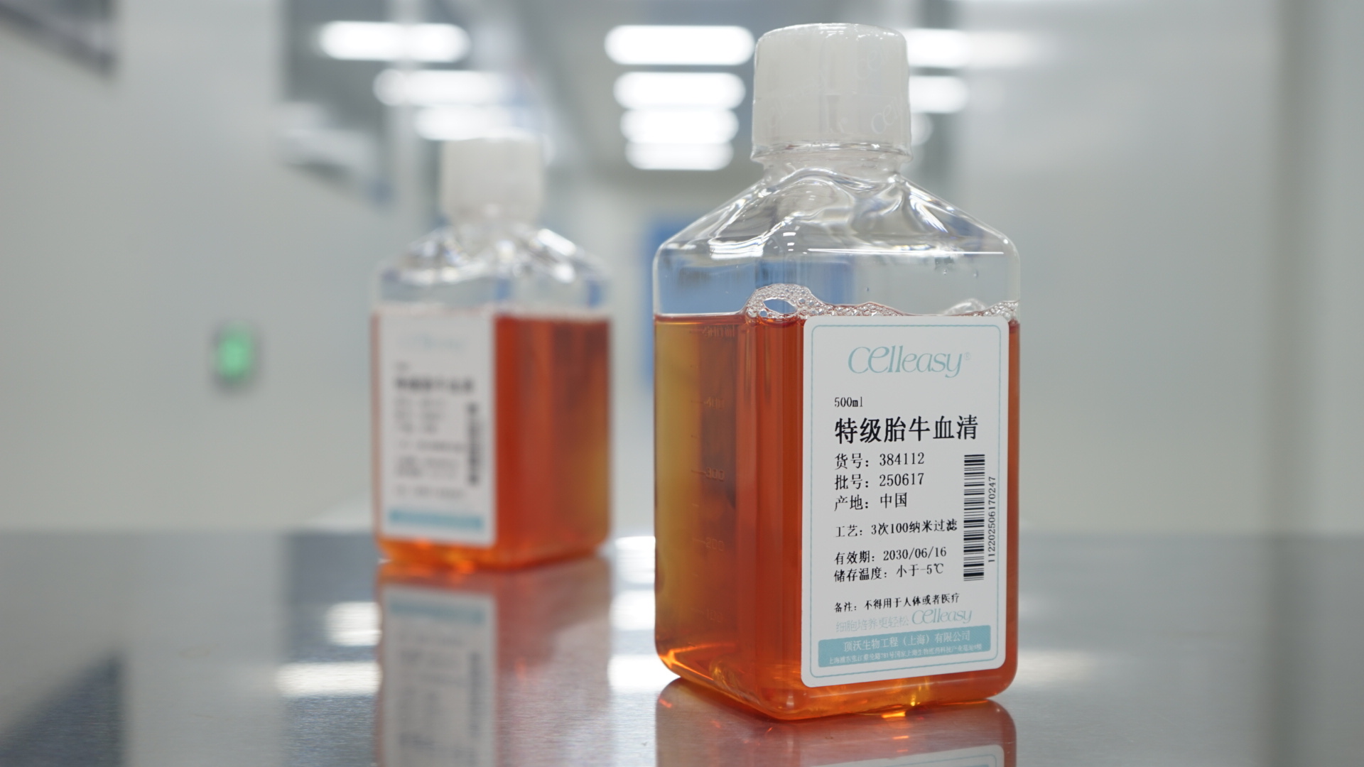 <span class="vcard">admin</span>